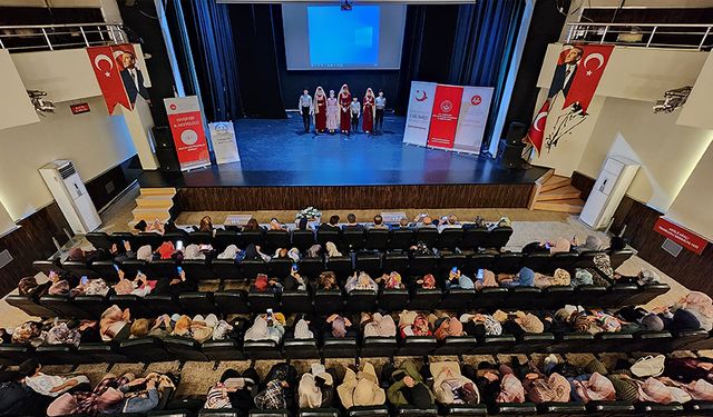 Eskişehir'de "Savaş, Göç ve Aile" konferansı