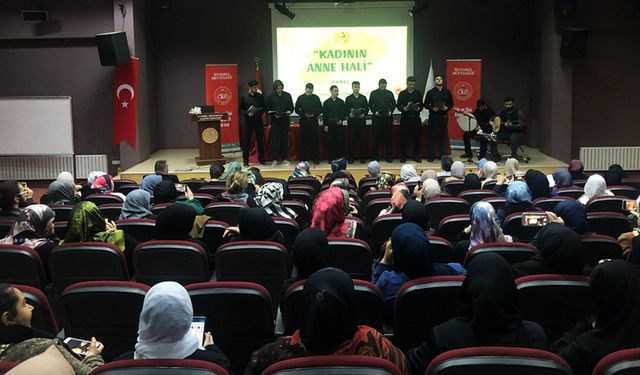 İstanbul'da "Kadının Anne Hali" paneli gerçekleşti