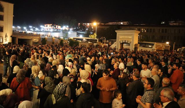 Kırıkkale'de ilk hacı kafilesi dualarla uğurlandı