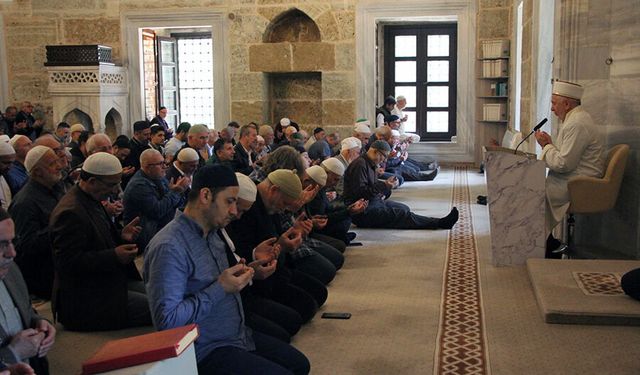 Kocaeli'de 15 Temmuz şehitleri için "253 hatim" programı düzenlendi