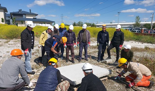 Gediz’de din görevlileri afet eğitimi aldı