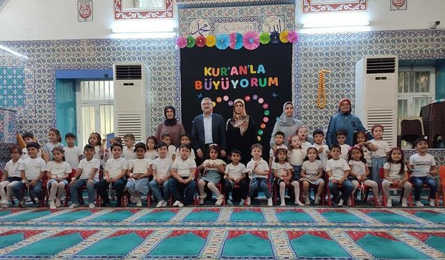 Menteşe'de minikler yıl sonu coşkusu yaşadı