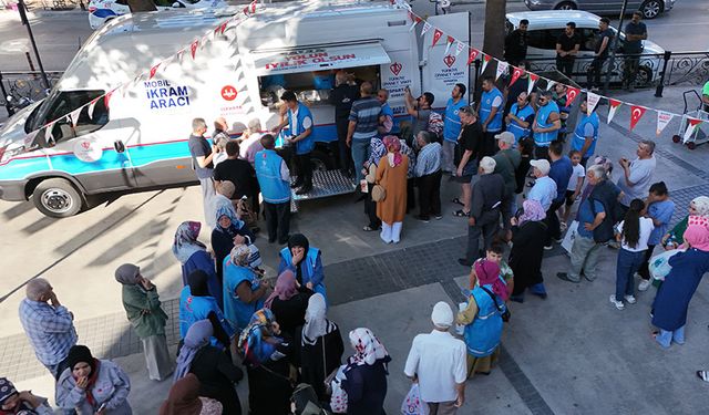 Müftülükten vatandaşlara aşure ikramı