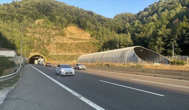 Bolu Dağı geçişinin İstanbul istikameti yarından itibaren trafiğe kapatılacak