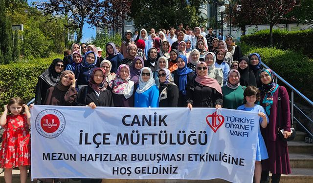 Canik'te mezun hafızlar buluştu