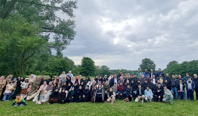 Hamburg’da öğrenciler yıl sonu pikniğinde buluştu