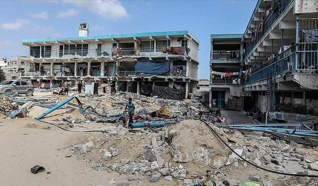 Katil İsrail güçleri Gazze'de Han Yunus, Şucaiyye ve Nusayrat'ı vurdu