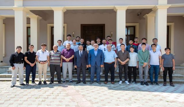 Gençlerden İstanbul Müftüsü Arpaguş'a ziyaret