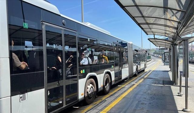 İstanbul'da toplu ulaşıma yapılan zamlar yürürlüğe girdi