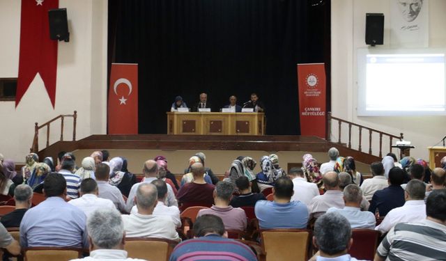 Çankırı'da "Bir Yetime Aile Olmak" konulu panel