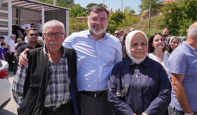 Cumhurbaşkanı Erdoğan, İzmir'deki yangından etkilenen vatandaşlarla telefon görüşmesi yaptı