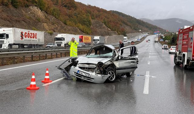 Samsun-Ankara kara yolundaki trafik kazasında 3 kişi öldü, 10 kişi yaralandı