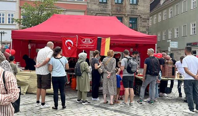 Coburg’da düzenlenen “Hoşgörü Festivali”ne DİTİB Camii renk kattı