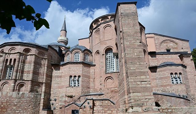 Kariye Camii'nde yabancı ziyaretçiler için yeni düzenleme başladı