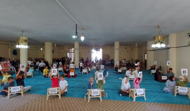 Cide'de yaz Kur'an kursu öğrencileri arası bilgi yarışması