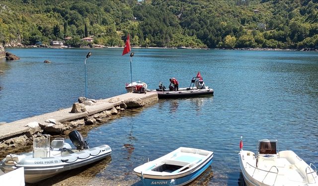 Kastamonu'da batan teknedeki 3 kişiden 2'sinin cansız bedeni bulundu