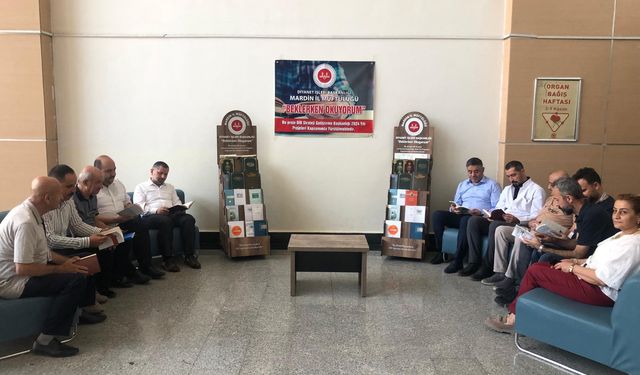 Mardin'de 'Beklerken Okuyorum' projesi
