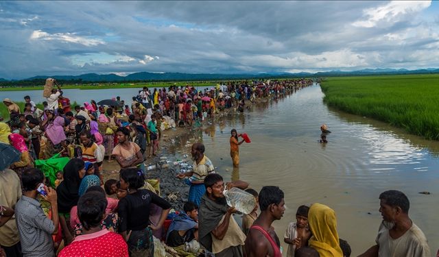 Myanmar'da 7'nci yılına giren kitlesel şiddetin çevre ülkelere etkisi sürüyor