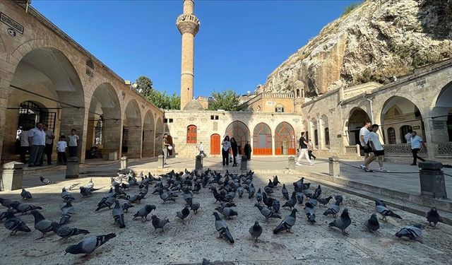 Şanlıurfa'da sıcak hava etkisini sürdürüyor