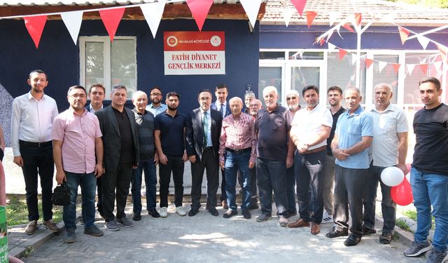 Melikgazi Diyanet Fatih Gençlik Merkezi dualarla açıldı