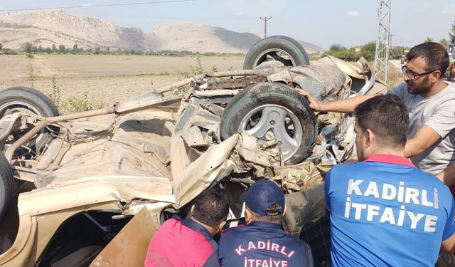 Osmaniye'de iki otomobilin çarpıştığı kazada 7 kişi yaralandı