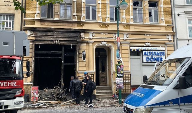 Almanya'da iki Türk'ün hayatını kaybettiği yangınla ilgili kundaklama şüphesiyle soruşturma başlatıldı