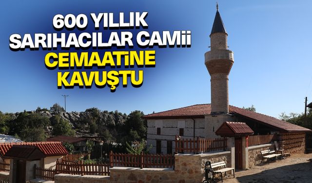 Antalya'daki 600 yıllık Sarıhacılar Camii yenilenen çehresiyle ziyaretçilerini ağırlıyor