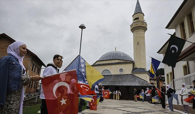 Bosna Hersek'te TDV'nin katkılarıyla tamamlanan Ahi Evran Veli Kırşehir Camisi hizmete açıldı