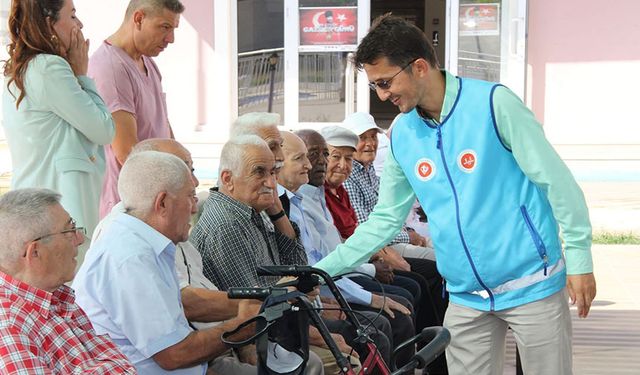 Peygamber izinde yaşlılara ziyaret