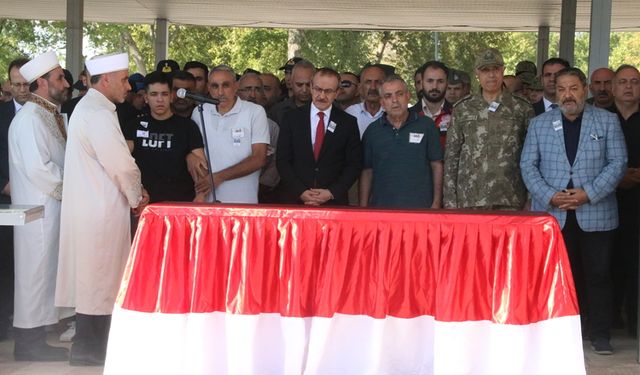 Şehit Uzman Çavuş Mehmet Kökcü'nün cenazesi, memleketi Malatya'da toprağa verildi