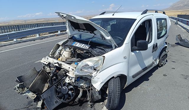 Sivas'ta zincirleme trafik kazasında 9 kişi yaralandı