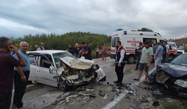 Osmaniye'de iki otomobilin çarpıştığı kazada 1 kişi öldü, 1 kişi yaralandı