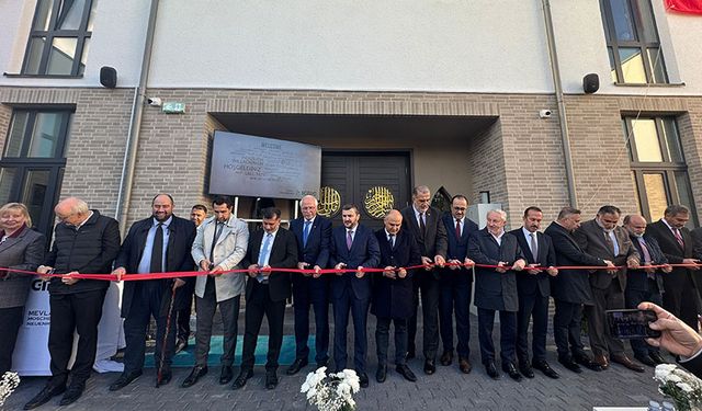 Almanya'da Neuenrade Mevlana Camii dualarla açıldı