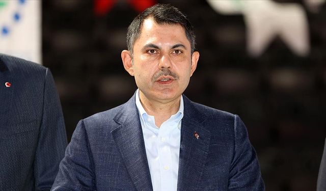 Bakan Kurum: Elazığ’da 20 ağır hasarlı, 517 az hasarlı, Malatya’da 18 az hasarlı bina tespit edilmiştir