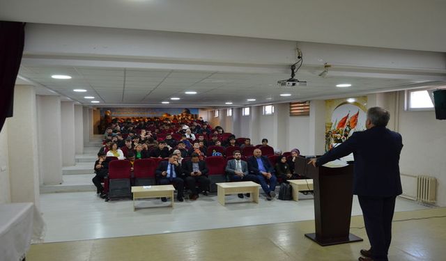 Beylikdüzü'nde İmam Hatipliler Haftası konferansı