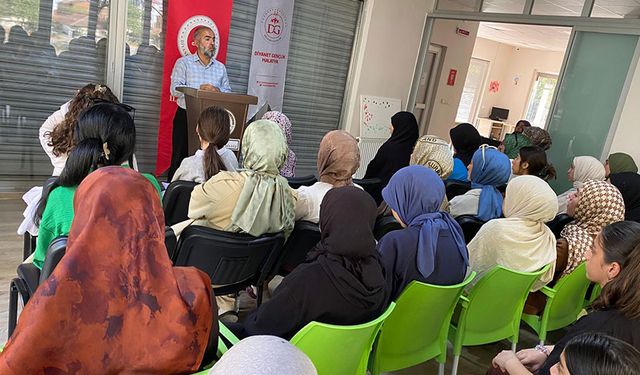 Malatya'da gençler muhabbette buluştu