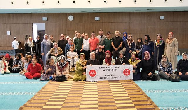 Erzurumluoğlu Camii, özel bireyleri misafir etti