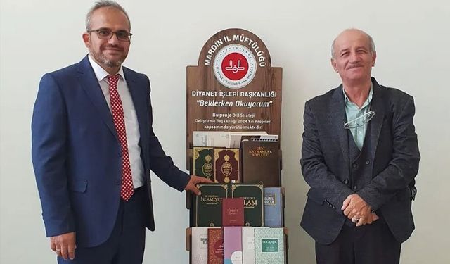 Mardin'de "Beklerken Okuyorum" projesi