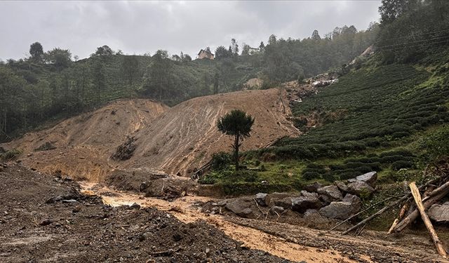 Rize Valiliğinden "şiddetli yağışa karşı dikkatli olun" uyarısı