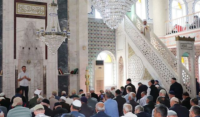 Samsun'da cuma hutbesi farkındalık için işaret diliyle anlatıldı