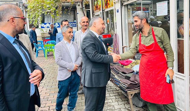 Müftü Okuş, Şemdinli'de esnafı ziyaret etti