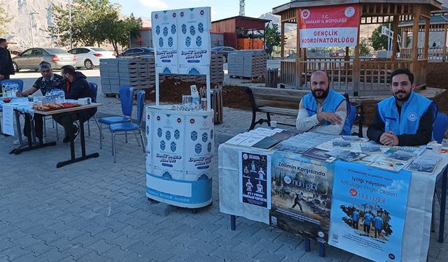 Hakkari'de üniversiteli gençleri müftülük karşıladı