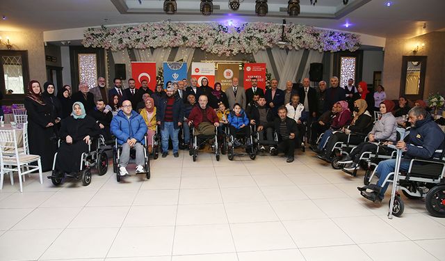 Sakarya'da 24 akülü tekerlekli sandalye ihtiyaç sahiplerine teslim edildi