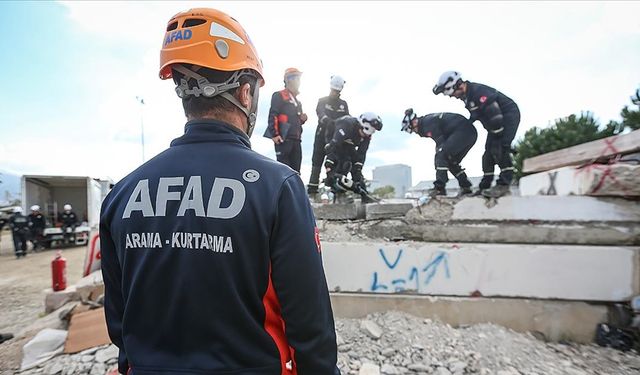 AFAD 1000 arama ve kurtarma teknikeri alacak