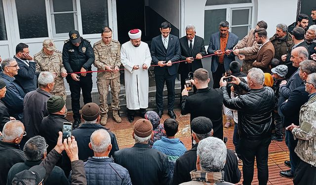 Gaziantep'te depremde yıkılan cami yeniden açıldı