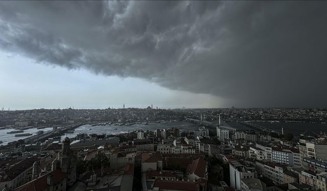 İstanbul için fırtına ve sağanak uyarısı