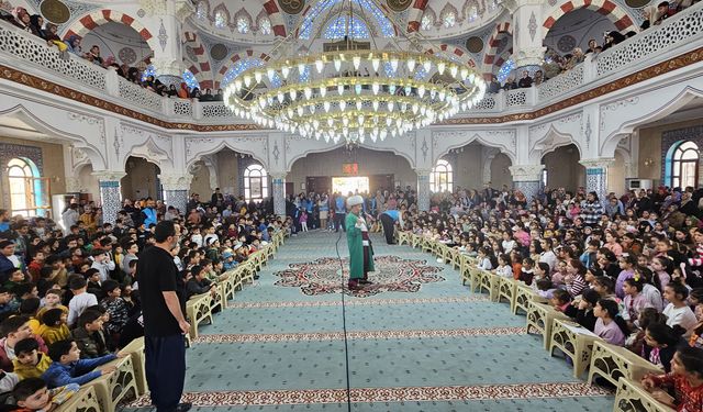 Kilis'te çocuklar Nasrettin Hoca ile buluştu