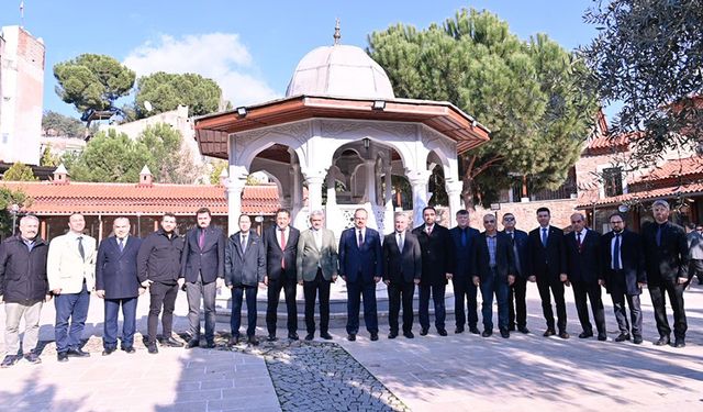 Tarihi Nasuhpaşa Külliye Camii dualarla açıldı