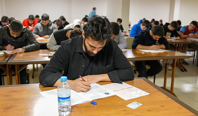 Erzincan'da gençler umre heyecanı yaşadı