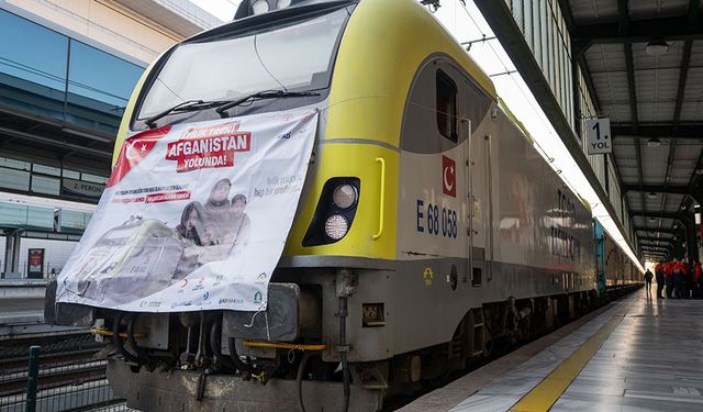 Yardım malzemeleri taşıyan "İyilik Treni"nin 21'incisi Afganistan'a hareket etti